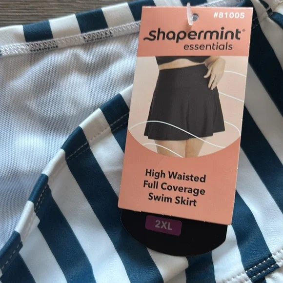 Bathing suit - Picture 5 of 9